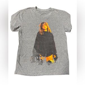 Taylor Swift Reputation Graphic Crewneck Short Sleeve T-Shirt Ty shirt sz Medium